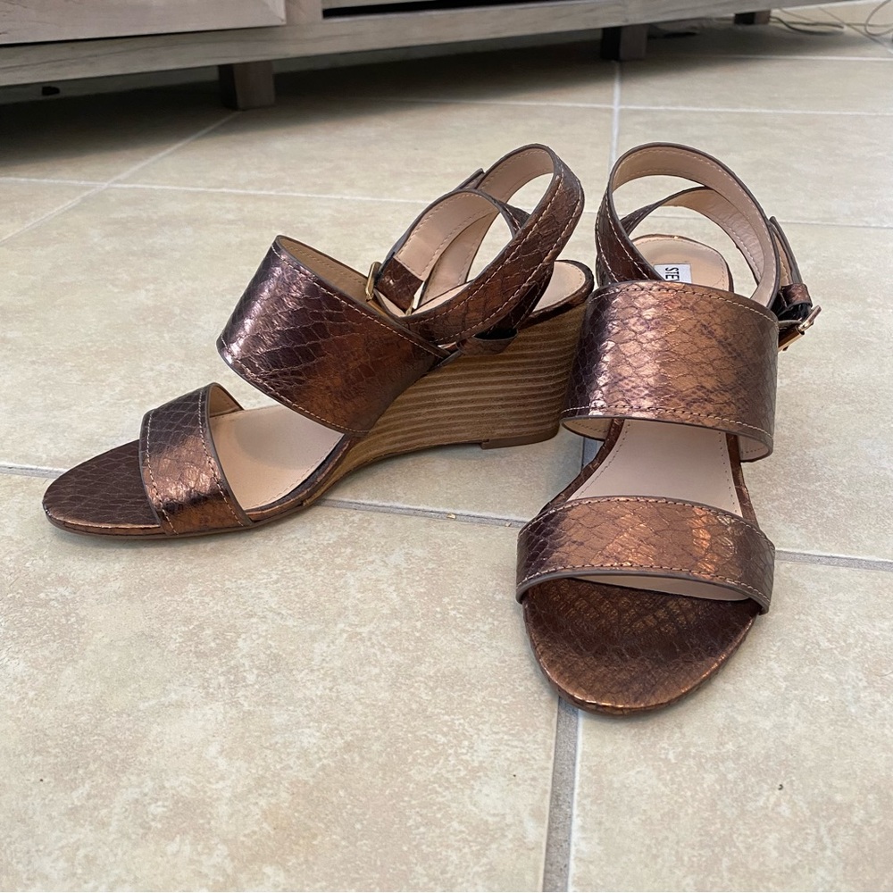 Steve Madden Brown Metallic Wedge Heels 8.5